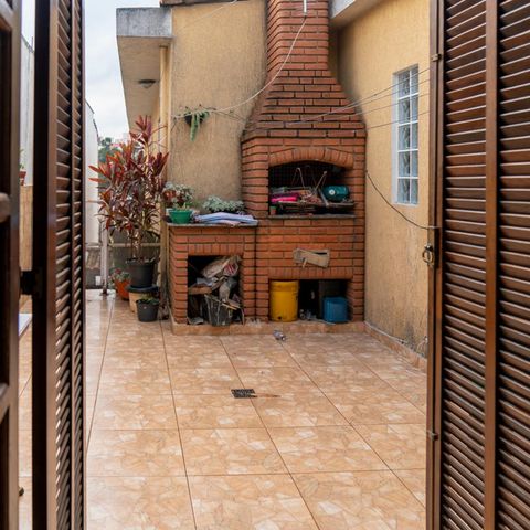Casa à venda com 148m², 4 quartos e 2 vagasChurrasqueira