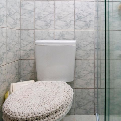Casa à venda com 148m², 4 quartos e 2 vagasBanheiro 1