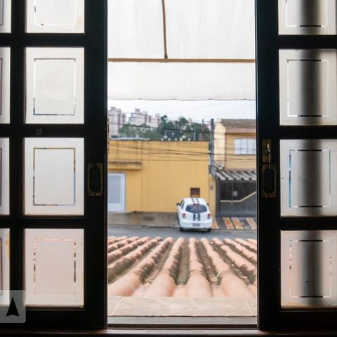 Casa à venda com 148m², 4 quartos e 2 vagasSala