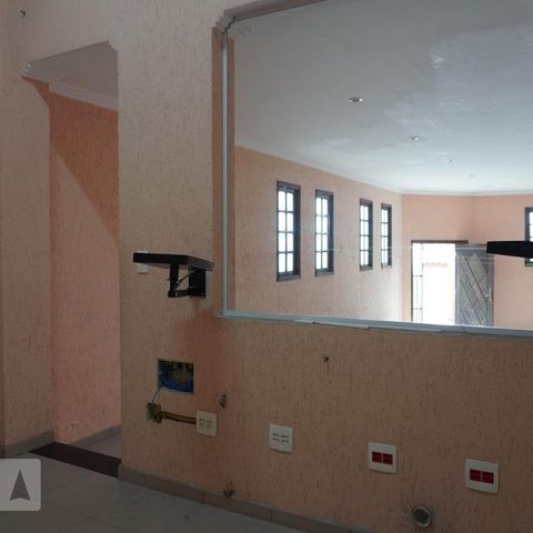Casa à venda com 379m², 5 quartos e 3 vagas Casa à venda com 379m², 5 quartos e 3 vagasEstúdio