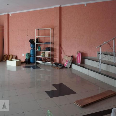 Casa à venda com 379m², 5 quartos e 3 vagas Casa à venda com 379m², 5 quartos e 3 vagasDetalhe Salão de Festas