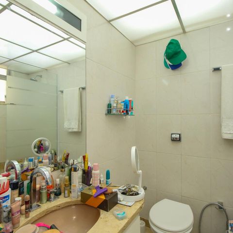 Apartamento à venda com 320m², 3 quartos e 3 vagasBanheiro- Suite