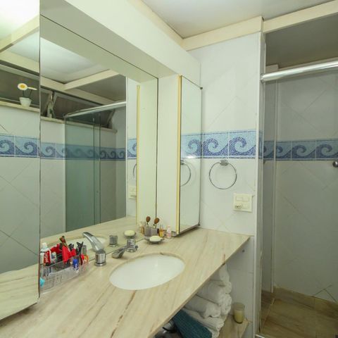 Apartamento à venda com 320m², 3 quartos e 3 vagasBanheiro - Suite