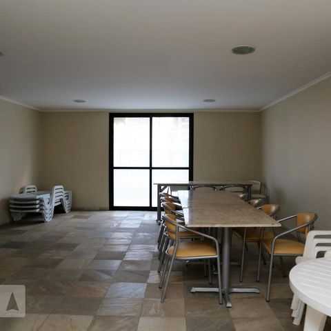 Apartamento para alugar com 256m², 4 quartos e 5 vagasÁrea comum - Salão de festas