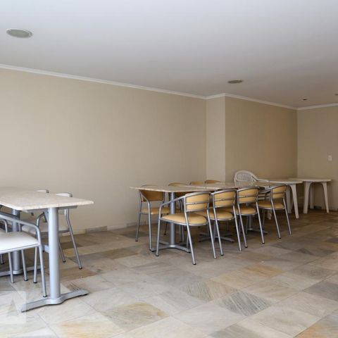 Apartamento para alugar com 256m², 4 quartos e 5 vagasÁrea comum - Salão de festas
