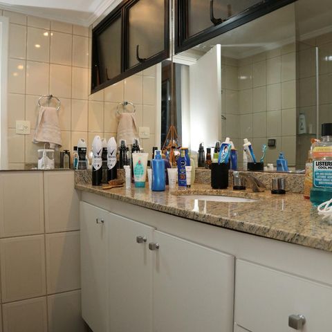 Apartamento para alugar com 256m², 4 quartos e 5 vagasSegundo Banheiro da Suíte 2