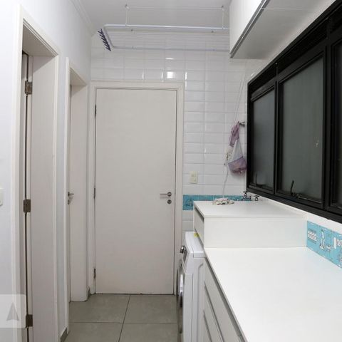 Apartamento para alugar com 256m², 4 quartos e 5 vagasÁrea de Serviço