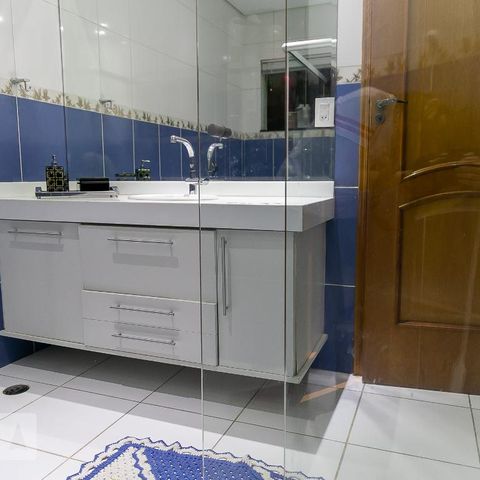 Casa à venda com 369m², 5 quartos e 4 vagasBanheiro suíte 2