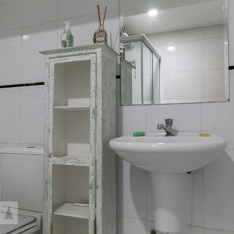 Casa à venda com 369m², 5 quartos e 4 vagasBanheiro suíte 3