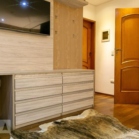 Casa à venda com 369m², 5 quartos e 4 vagasSuíte 2