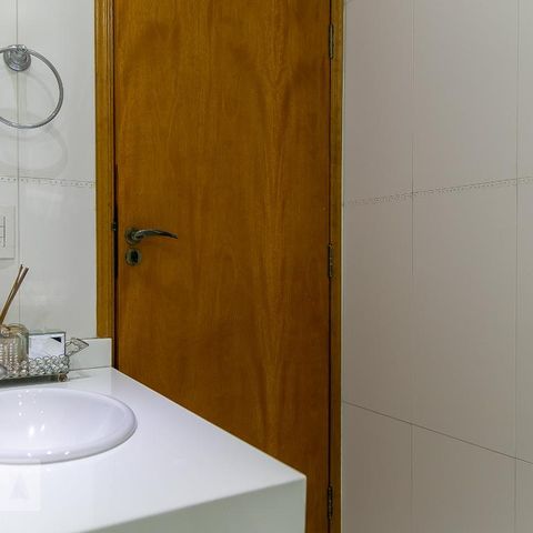 Casa à venda com 369m², 5 quartos e 4 vagasBanheiro 
