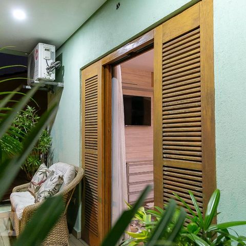 Casa à venda com 369m², 5 quartos e 4 vagasVaranda suíte 2