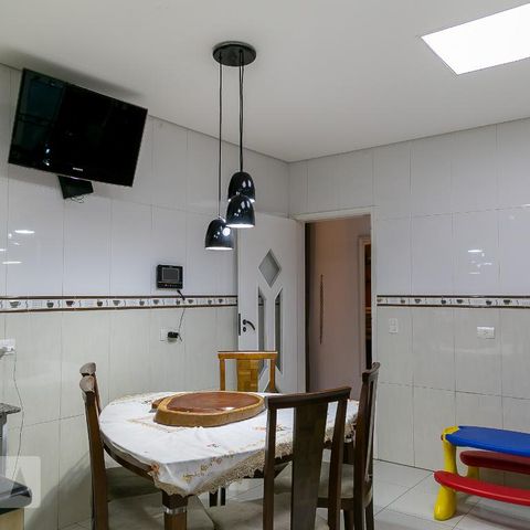 Casa à venda com 369m², 5 quartos e 4 vagasCozinha