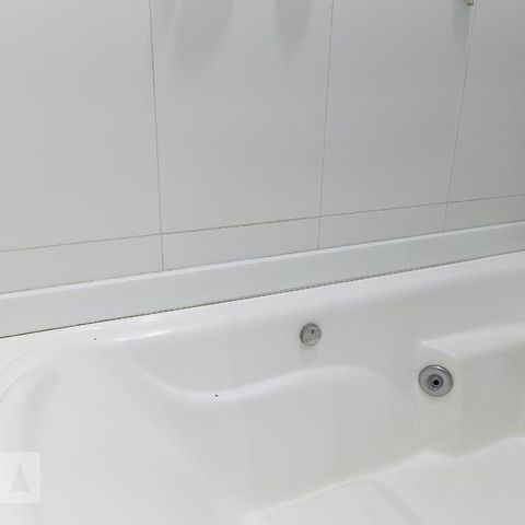 Casa à venda com 369m², 5 quartos e 4 vagasBanheiro 