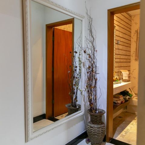 Casa à venda com 369m², 5 quartos e 4 vagasLavabo