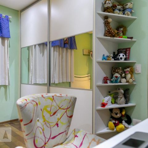Casa à venda com 369m², 5 quartos e 4 vagasQuarto 1