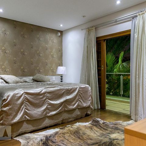 Casa à venda com 369m², 5 quartos e 4 vagasSuíte 2