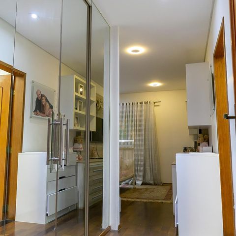 Casa à venda com 369m², 5 quartos e 4 vagasSuíte 1