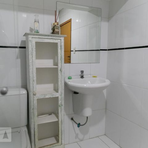 Casa à venda com 369m², 5 quartos e 4 vagasBanheiro suíte 3