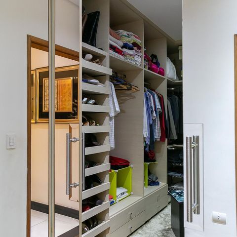 Casa à venda com 369m², 5 quartos e 4 vagasCloset Suíte 1