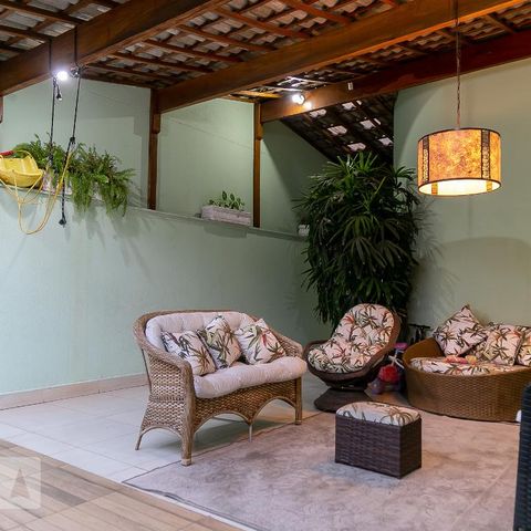 Casa à venda com 369m², 5 quartos e 4 vagasQuintal frente