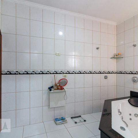 Casa para alugar com 385m², 3 quartos e 5 vagasBanheiro quarto 3 suíte