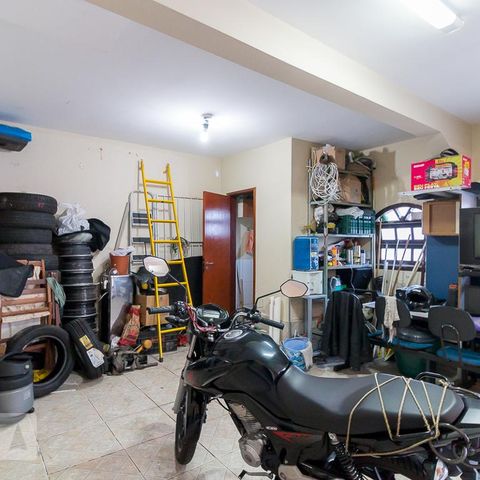Casa para alugar com 385m², 3 quartos e 5 vagasGaragem coberta