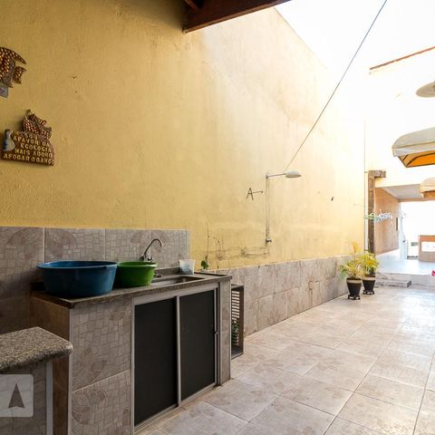Casa para alugar com 385m², 3 quartos e 5 vagasÁrea Externa