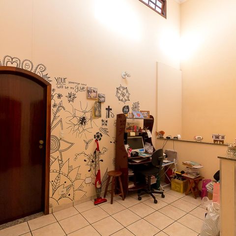 Casa para alugar com 385m², 3 quartos e 5 vagasAntessala - quartos