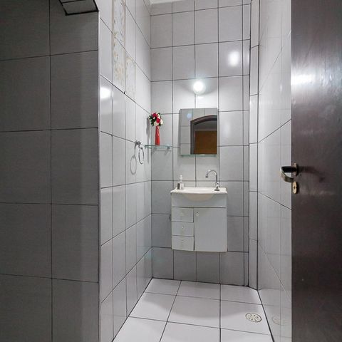 Casa para alugar com 385m², 3 quartos e 5 vagasBanheiro de Serviço