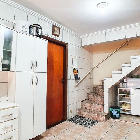 Casa à venda com 120m², 6 quartos e 2 vagasCozinha