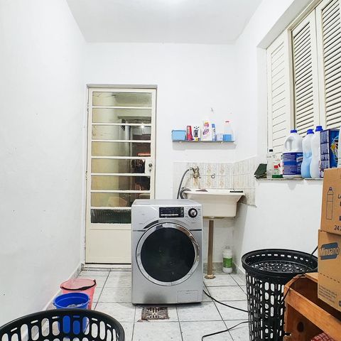 Casa à venda com 120m², 6 quartos e 2 vagasÁrea de Serviço Casa 2