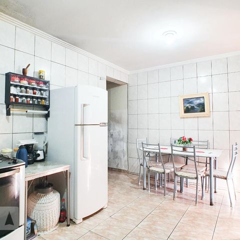 Casa à venda com 120m², 6 quartos e 2 vagasCozinha