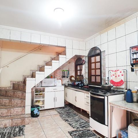 Casa à venda com 120m², 6 quartos e 2 vagasCozinha