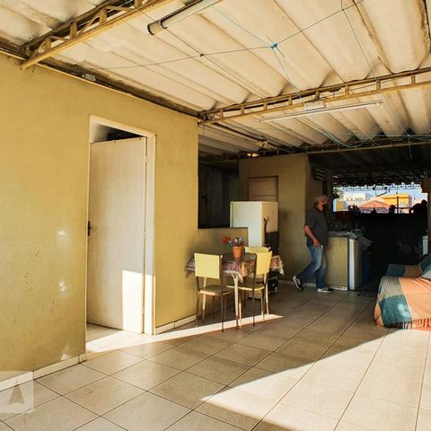 Casa à venda com 120m², 6 quartos e 2 vagasÁrea de Serviço