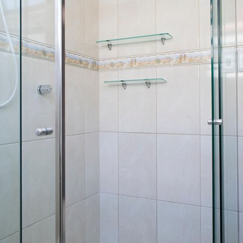 Casa à venda com 115m², 2 quartos e 2 vagasBANHEIRO