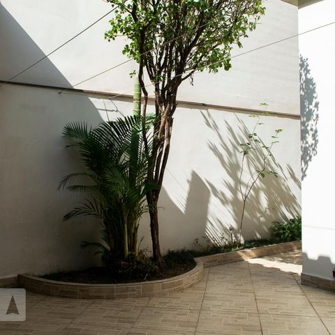 Casa à venda com 115m², 2 quartos e 2 vagasQUINTAL FUNDOS