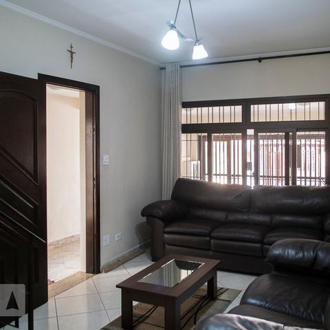 Casa à venda com 115m², 2 quartos e 2 vagasSALA