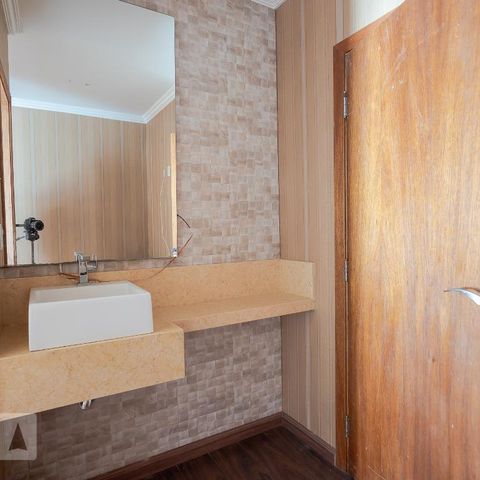 Casa à venda com 500m², 6 quartos e 6 vagasBanheiro da Suíte 3