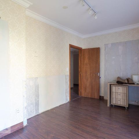 Casa à venda com 500m², 6 quartos e 6 vagasSuíte 6