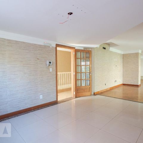 Casa à venda com 500m², 6 quartos e 6 vagasSala 2