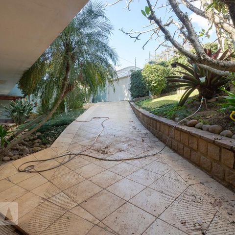 Casa à venda com 500m², 6 quartos e 6 vagasGaragem