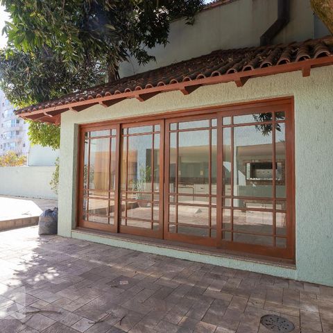 Casa à venda com 500m², 6 quartos e 6 vagasQuiosque com Churrasqueira