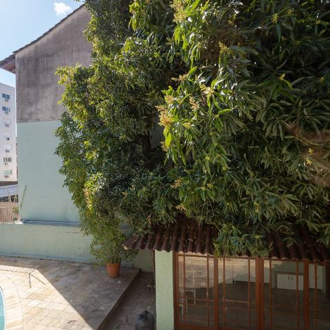 Casa à venda com 500m², 6 quartos e 6 vagasVista da Suíte 2