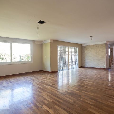 Casa à venda com 500m², 6 quartos e 6 vagasSala 1