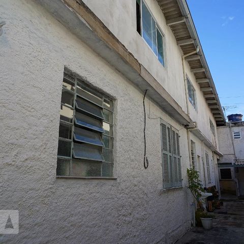 Casa à venda com 330m², 3 quartos e sem vagaLateral entrada quartos 1 andar