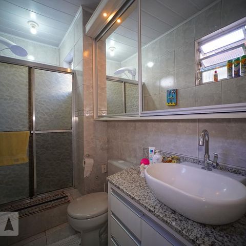 Casa à venda com 330m², 3 quartos e sem vagaBanheiro - sala 1