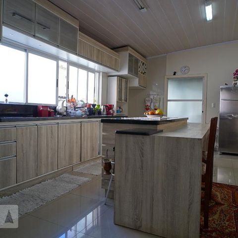 Casa à venda com 330m², 3 quartos e sem vagaCozinha