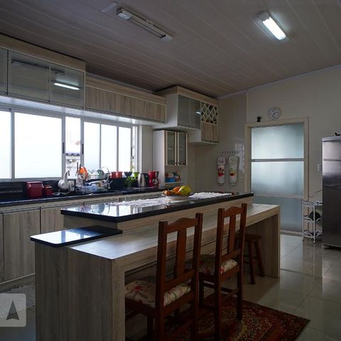 Casa à venda com 330m², 3 quartos e sem vagaCozinha