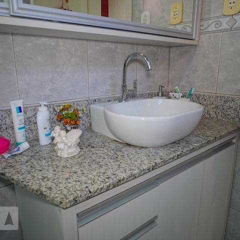 Casa à venda com 330m², 3 quartos e sem vagaBanheiro - sala 1